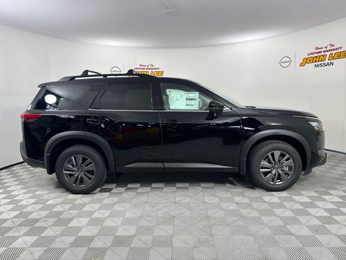New 2025 Nissan Pathfinder SV w/ Cargo Package image 7