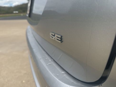 Used 2024 Mitsubishi Outlander SE image 7