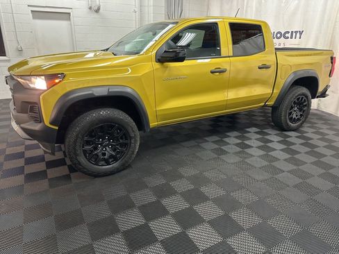 Used 2023 Chevrolet Colorado Trail Boss w/ Advanced Trailering Package AWD/4WD image 5