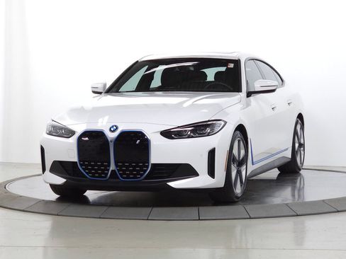 Used 2023 BMW i4 eDrive40 w/ Premium Package RWD image 4