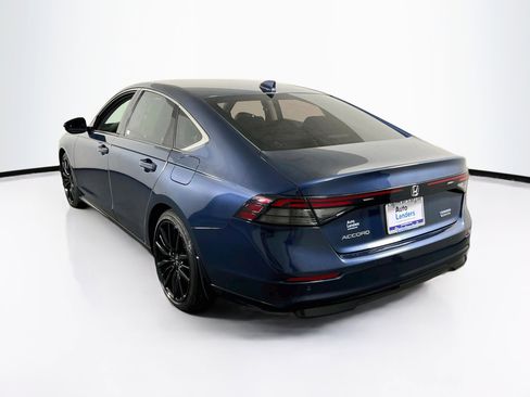 Used 2023 Honda Accord Touring image 7