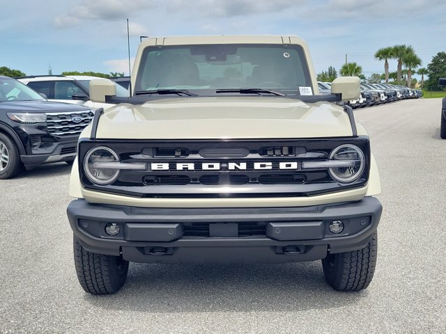 New 2026 Ford Bronco Outer Banks AWD/4WD image 2