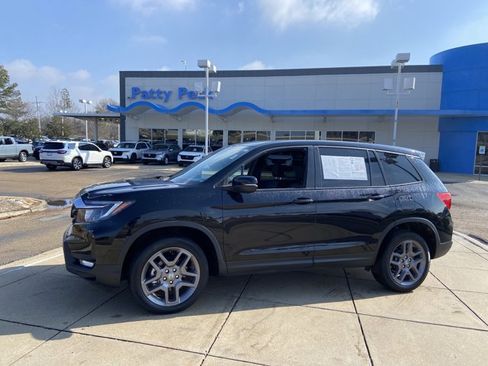 Used 2023 Honda Passport EX-L image 5