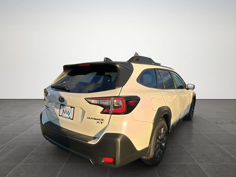 Used 2025 Subaru Outback Onyx Edition XT w/ Popular Package #2 image 6