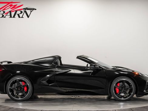 Used 2024 Chevrolet Corvette Stingray w/ Z51 Performance Package image 6