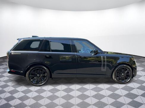 Used 2025 Land Rover Range Rover Long Wheelbase SE AWD/4WD image 8