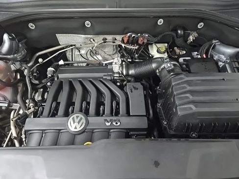 Used 2020 Volkswagen Atlas Cross Sport SEL image 13