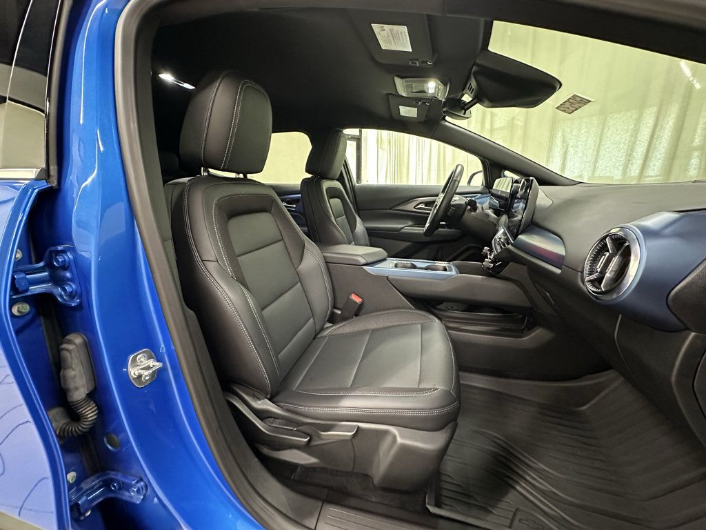 Used 2024 Chevrolet Equinox EV LT FWD image 15