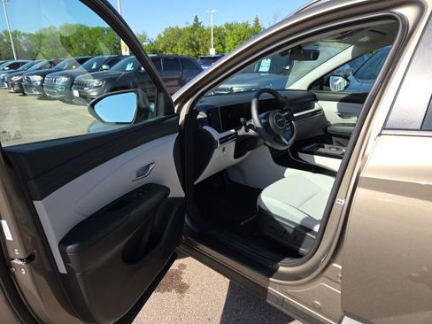 Used 2026 Hyundai Tucson SEL image 16