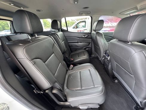 Used 2023 GMC Acadia SLT w/ Elevation Edition FWD image 25