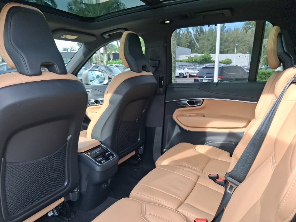Used 2024 Volvo XC90 B6 Ultimate AWD/4WD image 7