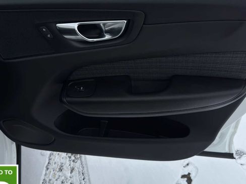 Used 2023 Volvo XC60 B5 Core image 18