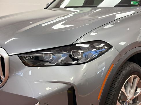Certified 2025 BMW X5 xDrive50e w/ Parking Assistance Package image 11