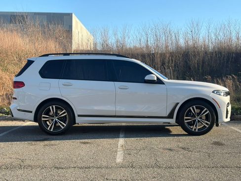 Used 2020 BMW X7 xDrive40i w/ M Sport Package image 9