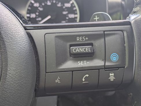 Used 2022 Nissan Pathfinder SV AWD/4WD image 24