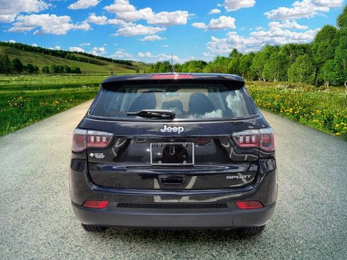 Used 2018 Jeep Compass Sport FWD image 5