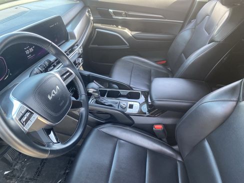 Certified 2024 Kia Telluride LX FWD image 18