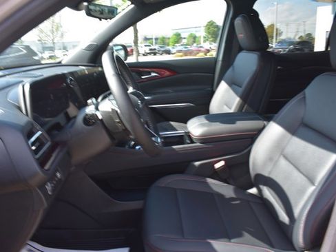 New 2026 Chevrolet Traverse Z71 image 15