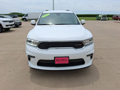 Used 2021 Dodge Durango SXT AWD/4WD image 3