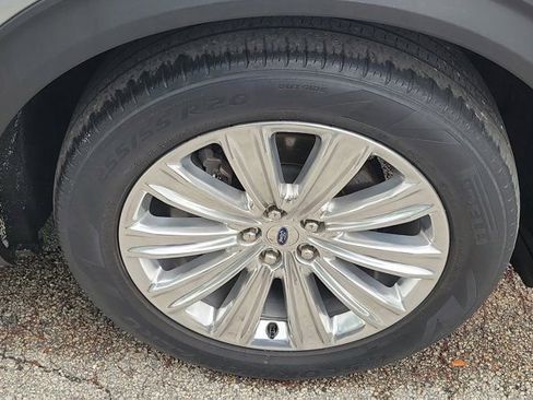 Certified 2022 Ford Explorer Limited w/ Equipment Group 301A RWD image 8