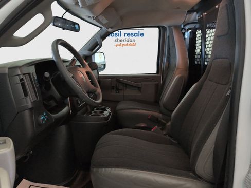 Used 2024 GMC Savana 2500 w/ Driver Convenience Package image 10
