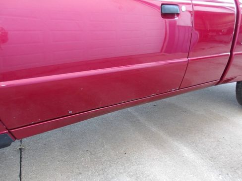 Used 2011 Ford Ranger XLT w/ Payload Pkg 2 AWD/4WD image 40