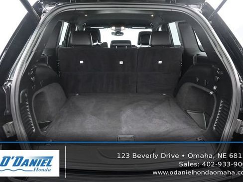 Used 2018 Jeep Grand Cherokee Altitude AWD/4WD image 37