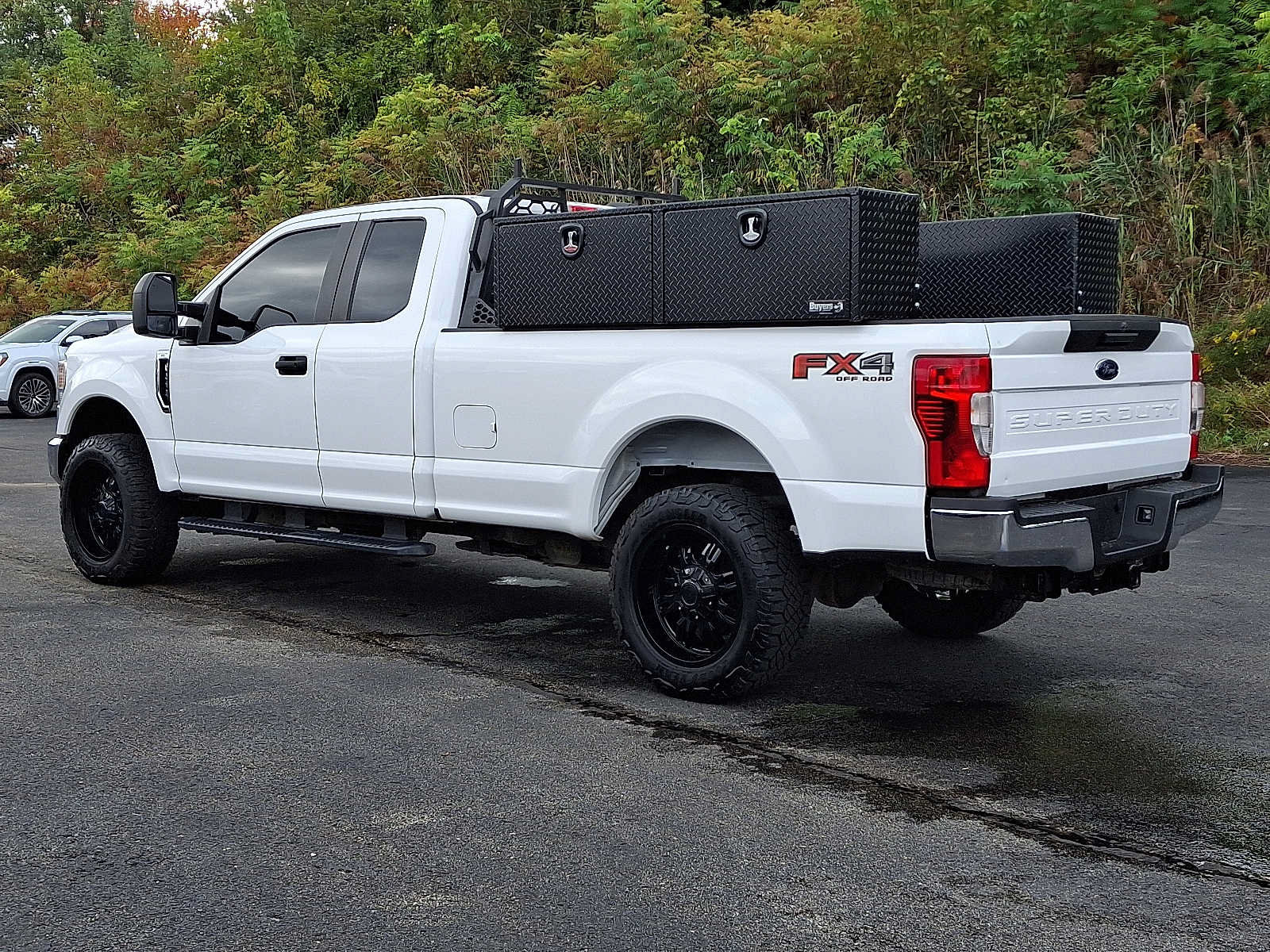 Used 2021 Ford F250 XL w/ Power Equipment Group AWD/4WD image 4