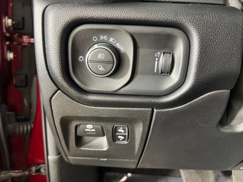 Used 2020 RAM 1500 Big Horn AWD/4WD image 28