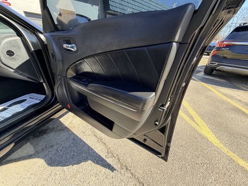 Used 2014 Dodge Charger R/T w/ Blacktop Package RWD image 31