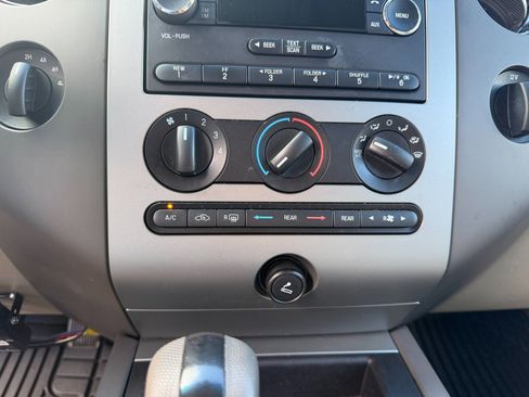 Used 2011 Ford Expedition EL XL w/ HD Trailer Tow Pkg image 16