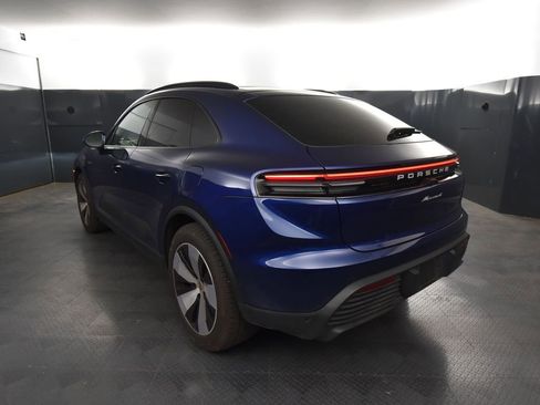 Certified 2024 Porsche Macan 4 Electric AWD/4WD image 3
