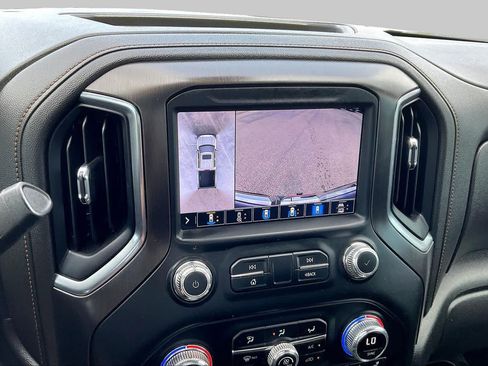 Used 2022 GMC Sierra 1500 AT4 w/ AT4 Premium Package AWD/4WD image 23