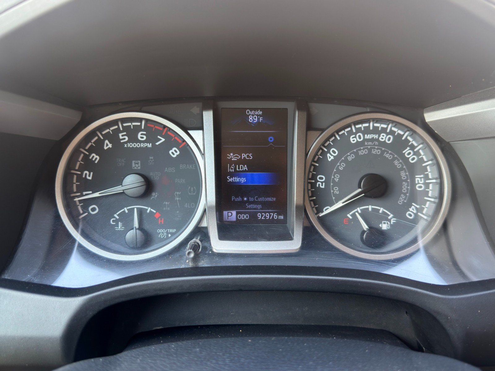 Used 2020 Toyota Tacoma SR5 RWD image 17
