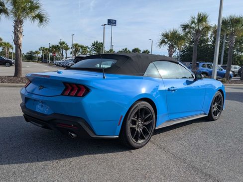 Used 2026 Ford Mustang Premium RWD image 4