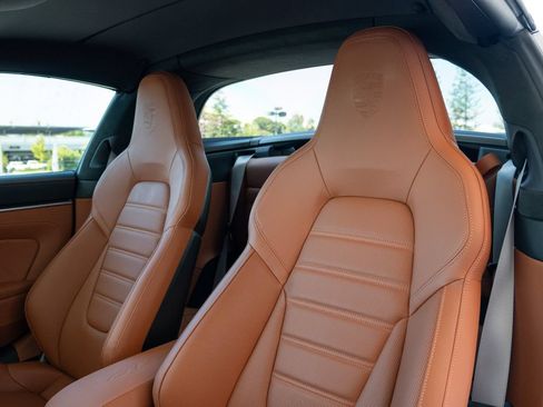 Certified 2026 Porsche 911 Targa 4 GTS AWD/4WD image 5