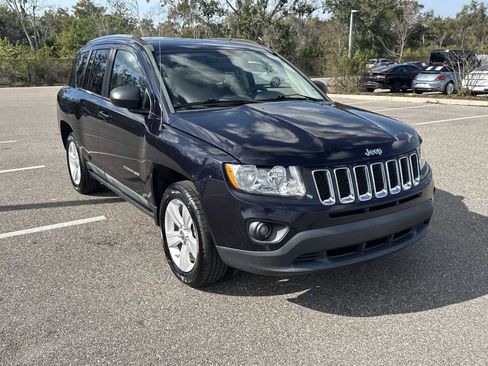 Used 2011 Jeep Compass image 8