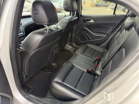 Used 2018 Mercedes-Benz GLA 250 w/ Premium Package image 29