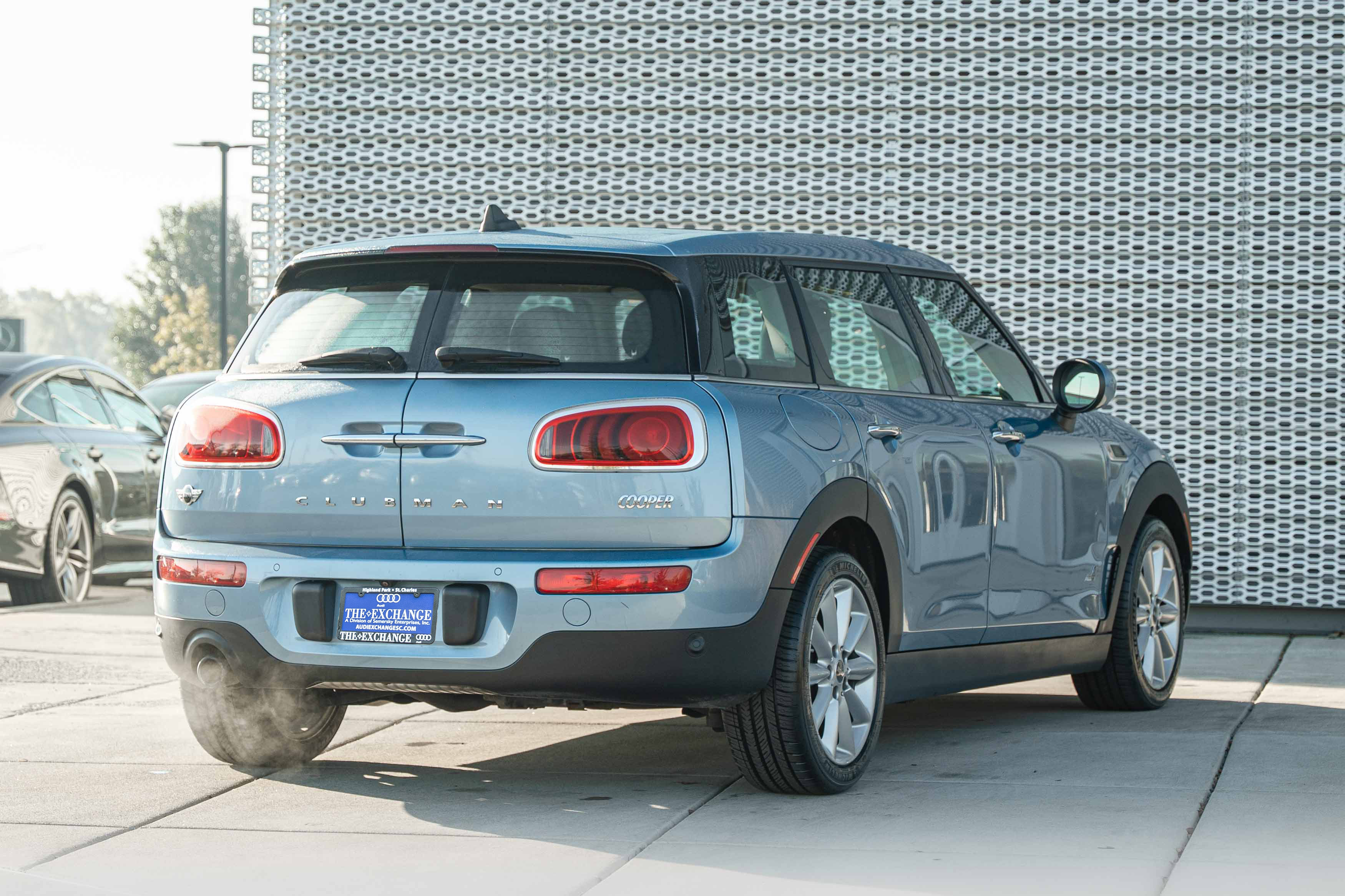 Used 2017 MINI Cooper Clubman ALL4 AWD/4WD image 4