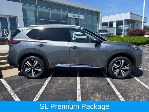 Used 2023 Nissan Rogue SL w/ SL Premium Package AWD/4WD image 2