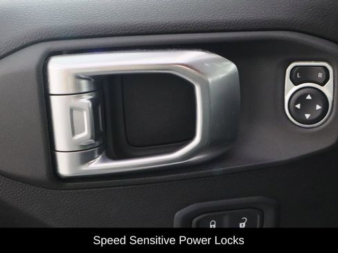 Used 2022 Jeep Wrangler Unlimited Sport image 14