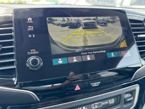 Used 2019 Honda Pilot Touring image 25