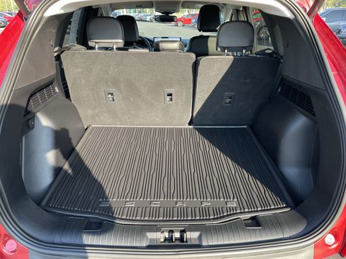 Used 2024 Ford Escape SE w/ PHEV Premium Package image 6