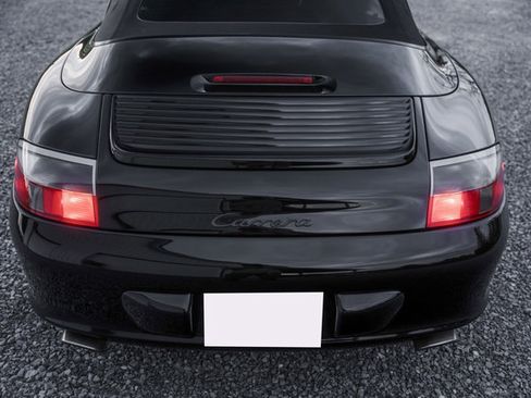 Used 2003 Porsche 911 Carrera 4 AWD/4WD image 44