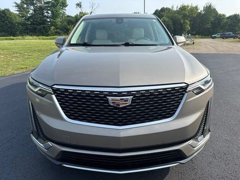 Used 2022 Cadillac XT6 Premium Luxury AWD/4WD image 8