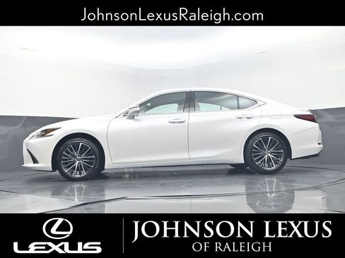 Used 2024 Lexus ES 350 w/ Premium Package image 21