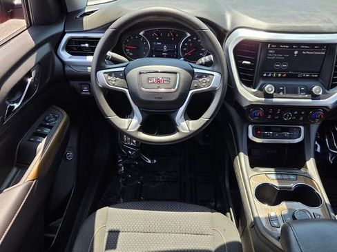 Used 2023 GMC Acadia SLE w/ Driver Convenience Package FWD image 12