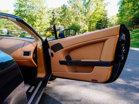 Used 2008 Aston Martin V8 Vantage Roadster RWD image 32