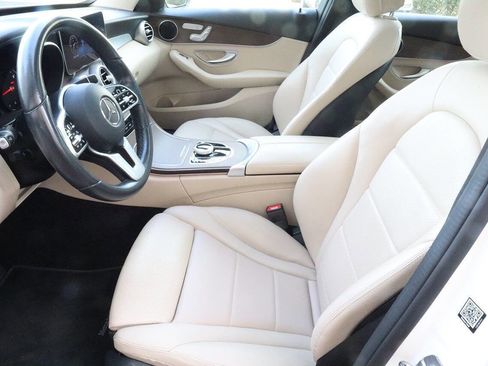 Used 2019 Mercedes-Benz C 300 Sedan image 9