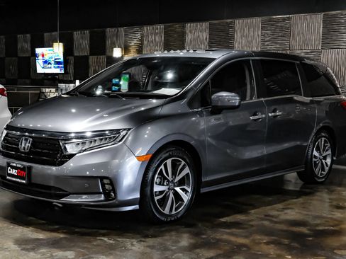 Used 2023 Honda Odyssey Touring image 8